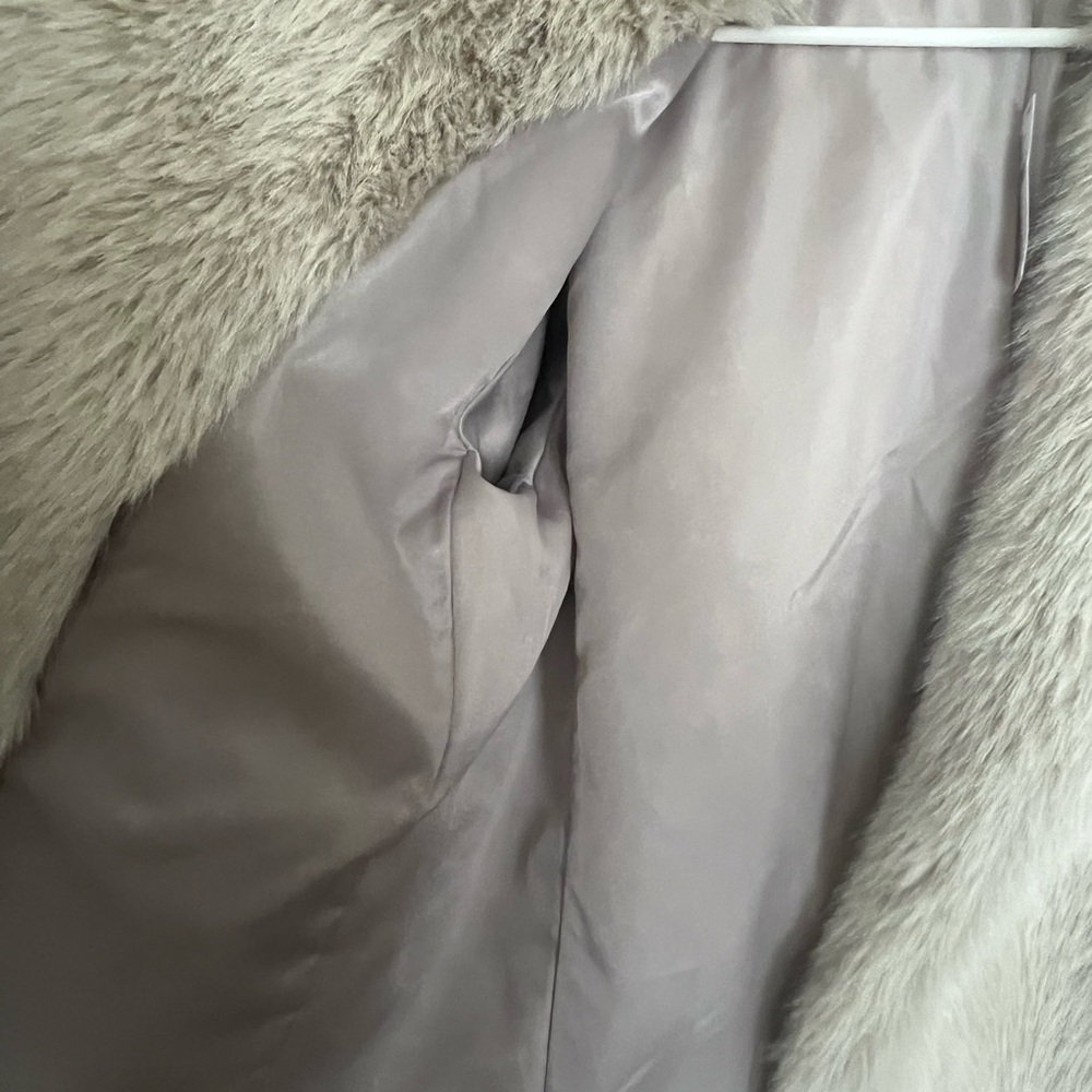 GAP Cream light grey Teddy fur Jacket - Picture 2 of 5